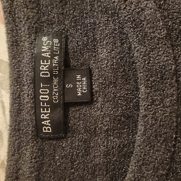 Barefoot Dreams Top - Picture 6 of 7